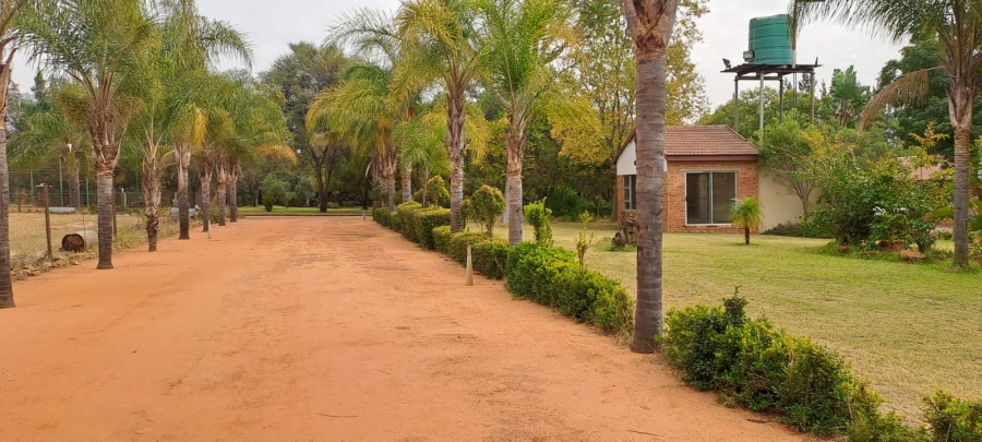 4 Bedroom Property for Sale in Modderfontein A H North West